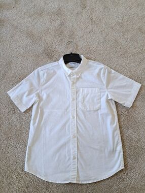 Old Navy White Short Sleeve Shirt Boys XXL 14/16 Button-Down Collar Classic